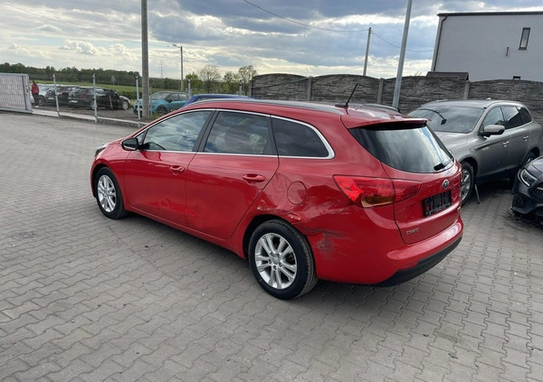 Kia Ceed cena 31900 przebieg: 125000, rok produkcji 2015 z Radymno małe 121